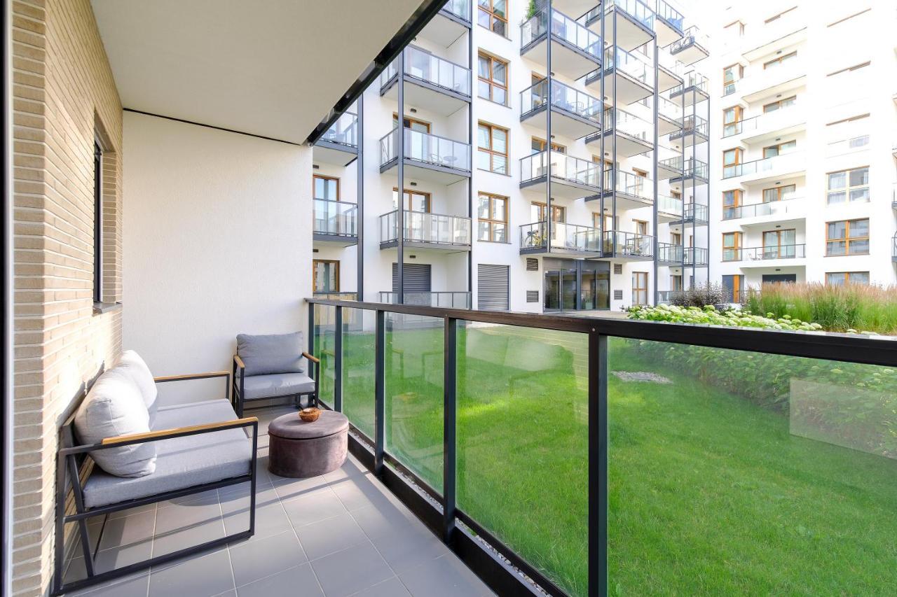 Hello Apartments Zajezdnia Wrzeszcz With Private Parking 格但斯克 外观 照片