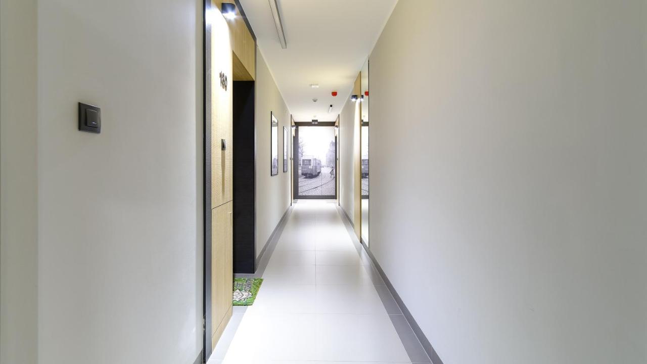 Hello Apartments Zajezdnia Wrzeszcz With Private Parking 格但斯克 外观 照片